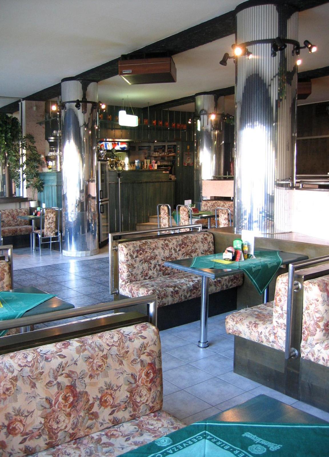 Hotel Morava Jevíčko Zewnętrze zdjęcie